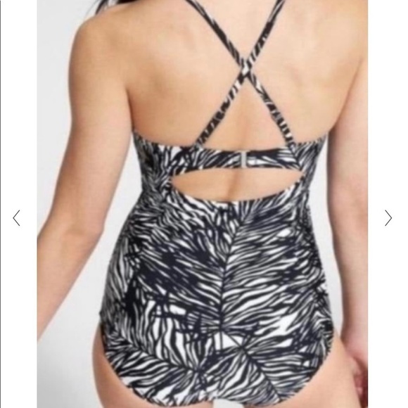 Athleta Palms Kaimana One Piece Swimsuit 36B/C (M) - Picture 4 of 16